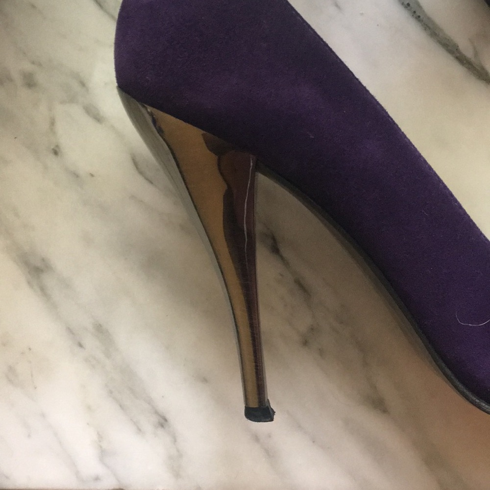 Heels - Picture 3 of 4
